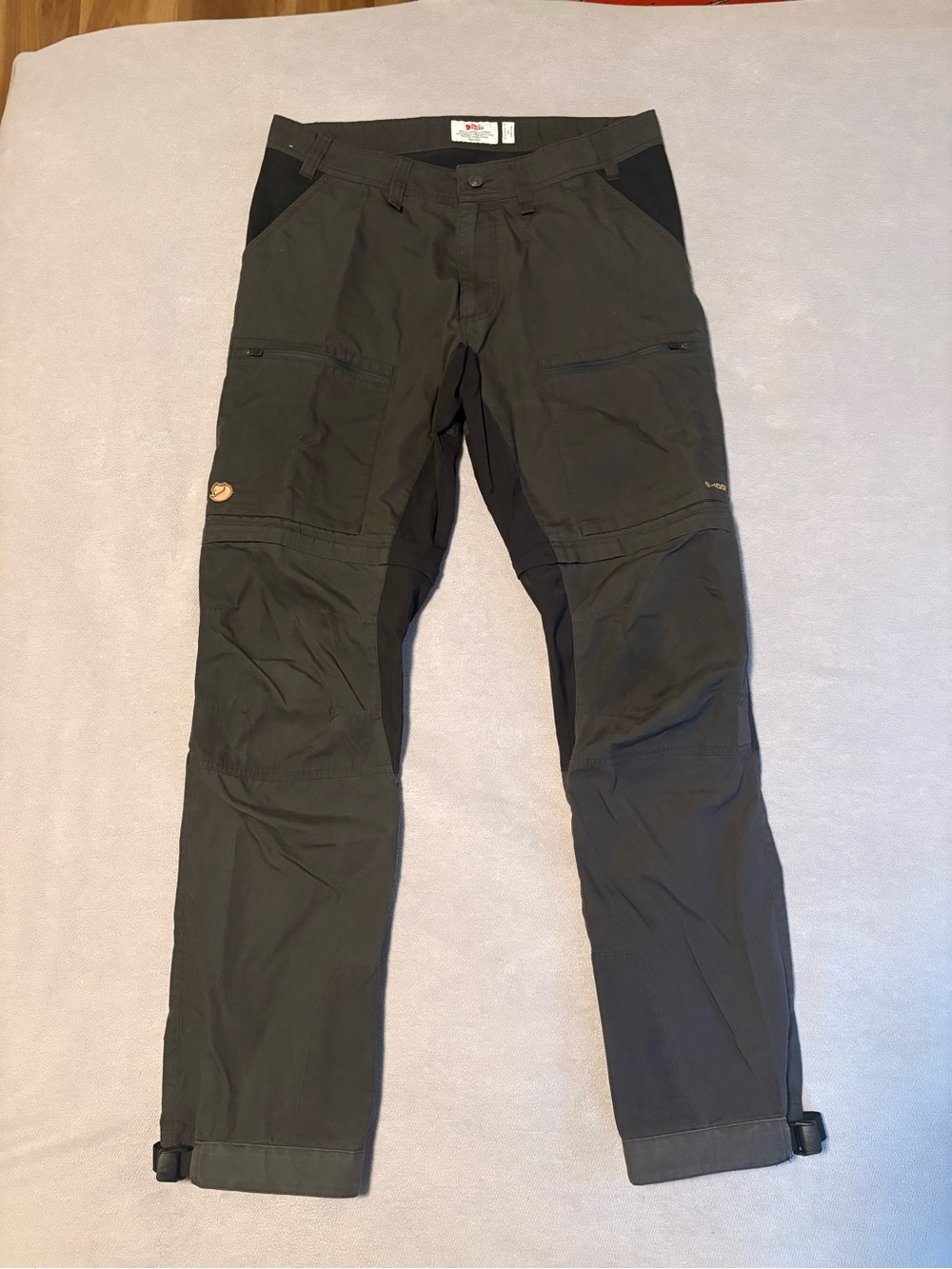 Men's Fjallraven zip off Convertible Outdoor Pants - Dark grey - like new